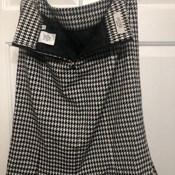 Kasper Black plaid Skirt suit set - Picture 5 of 13
